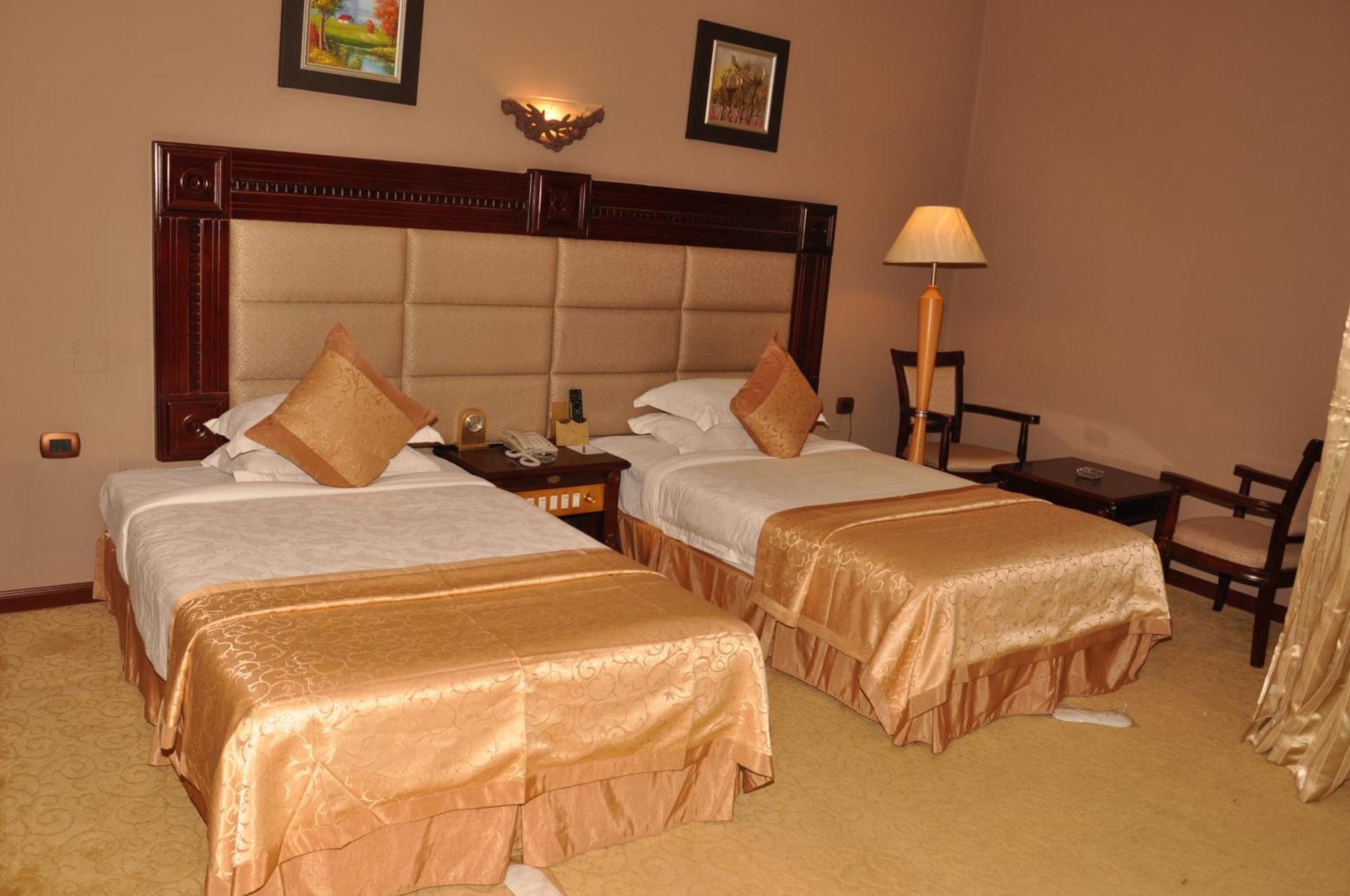 Friendship International Hotel Addis Abeba Zimmer foto